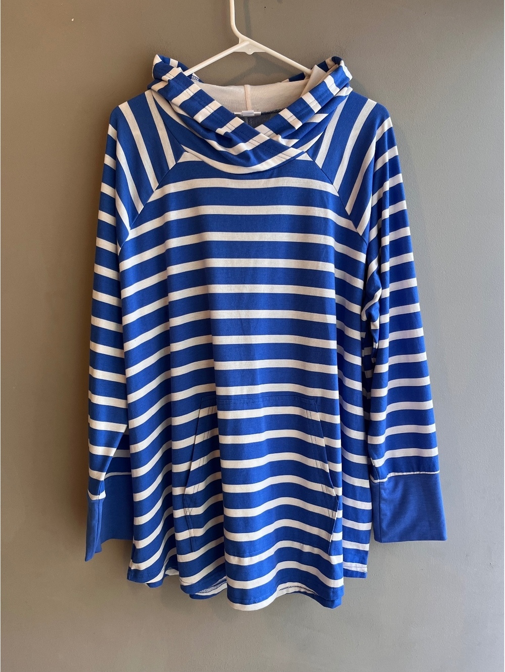 LuLaRoe Amber Lightweight Hoodie featuring blue and white horizontal stripes 3XL